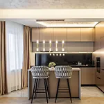Cozy - Premium And Apartment