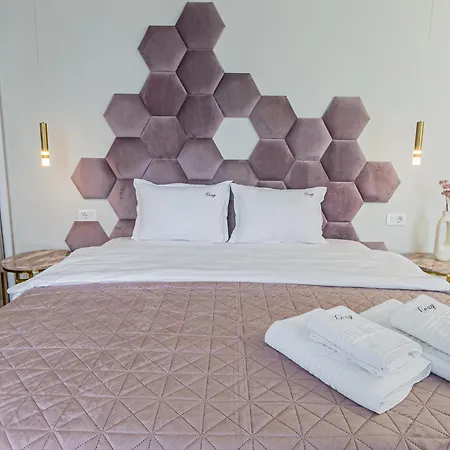 Brasov Aparthotel - Premium Suites And Studios 3*