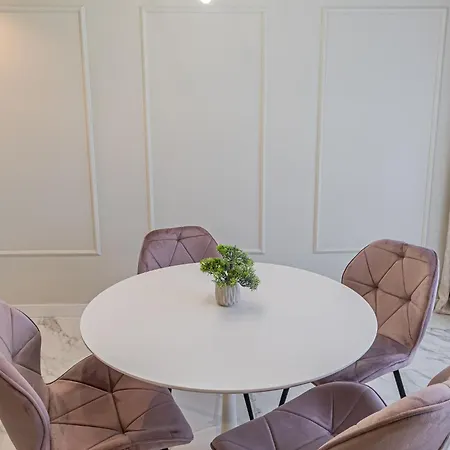 Brasov Aparthotel - Premium Suites And Studios