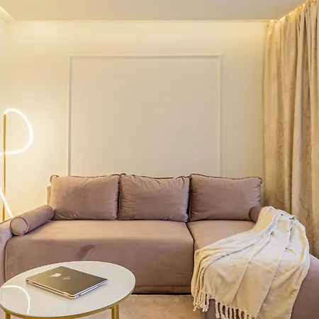 Brasov Aparthotel - Premium Suites And Studios Apartman 3*