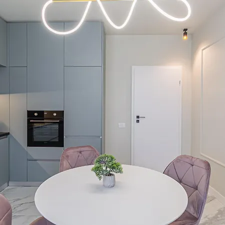 Apartman Brasov Aparthotel - Premium Suites And Studios Brassó