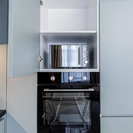 Brasov Aparthotel - Premium Suites And Studios