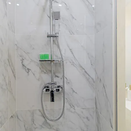 Cozy - Premium And Apartment Brasov