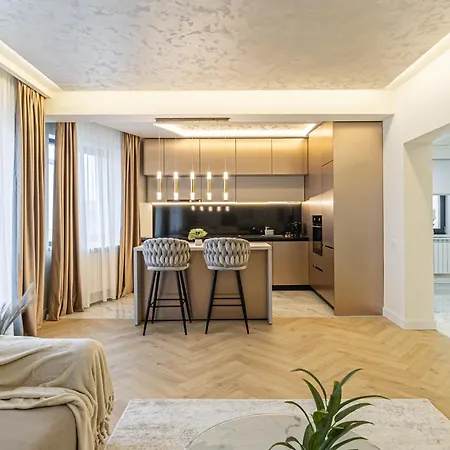 Brasov Aparthotel - Premium Suites And Studios 3*