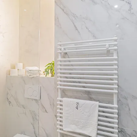 Cozy - Premium And Apartment Brasov
