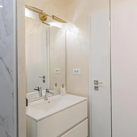 Brasov Aparthotel - Premium Suites And Studios